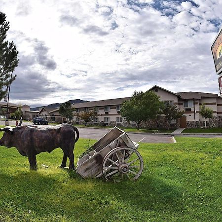 Prospector Hotel & Casino Ely Exterior photo
